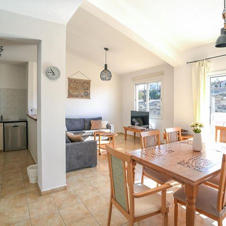 Resitour - Regina Gardens Apartment Paphos Exterior foto